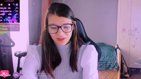  KIRA  online show from April 6, 4:46 am