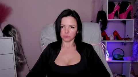 Molly online show from April 23, 12:29 pm