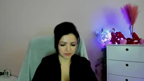 Molly online show from March 30, 6:46 am