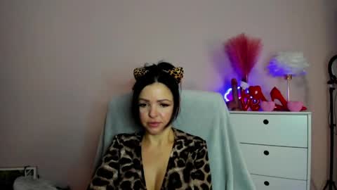 Molly online show from March 27, 8:26 am