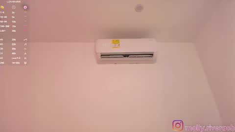 Molly  online show from March 12, 5:28 pm