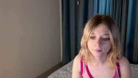 mollysally online show from April 7, 4:47 am