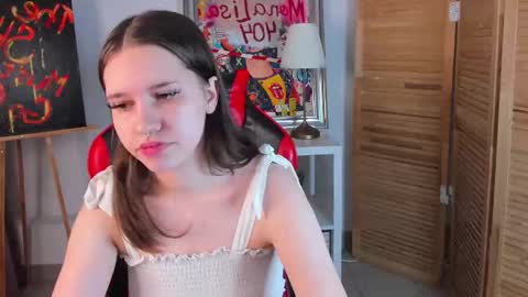 mollysmiawko online show from February 5, 3:04 pm