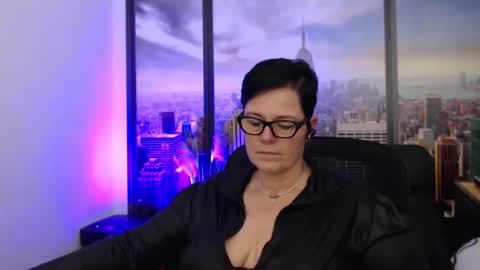 MollySun Nina Randmann online show from December 14, 5:25 pm