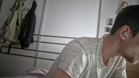 Snapshot of molnaratti14 chatting on December 3, 5:38 pm Oszkr online show from December 3, 5:38 pm