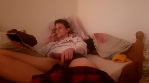 Snapshot of molnaratti14 chatting on October 4, 7:50 am Oszkr online show from October 4, 7:50 am