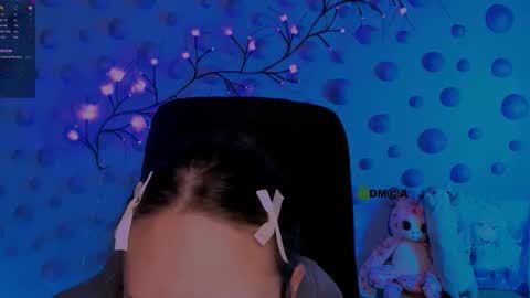 Mona  online show from December 18, 9:21 pm