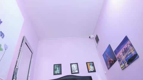 paola online show from March 7, 3:12 pm