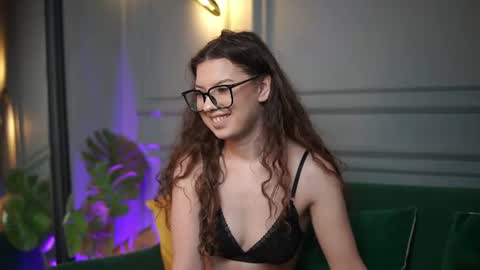  Mona  online show from July 15, 9:52 pm