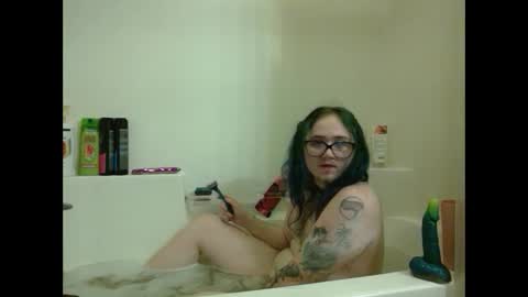 Mongrelskulls online show from February 18, 5:31 pm