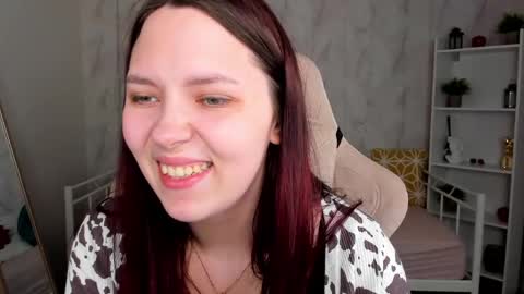 Monica online show from April 18, 6:26 am