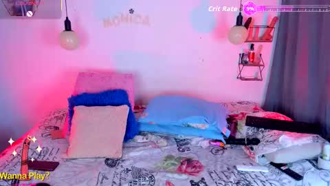 aleja      independent model       online show from January 5, 9:07 pm