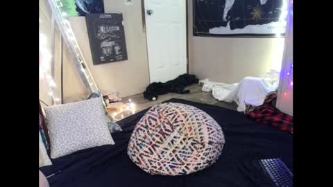 Monica online show from December 30, 7:21 pm