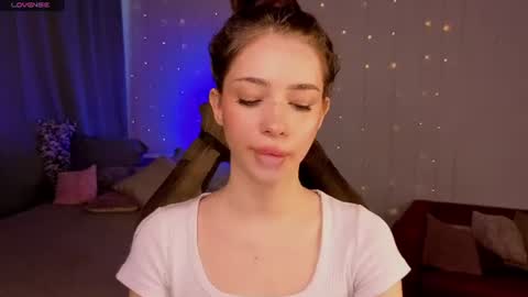 Hi  Im Monica  online show from June 30, 1:43 pm