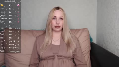Snapshot of monika_luire chatting on October 20, 12:32 pm Monika online show from October 20, 12:32 pm