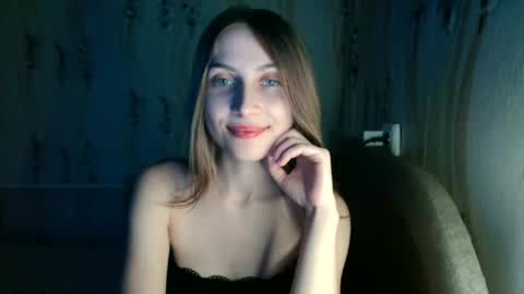 MonikaMilly online show from July 25, 5:33 pm