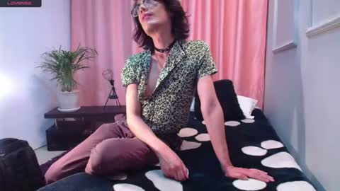 Linda Darling online show from July 22, 5:15 pm