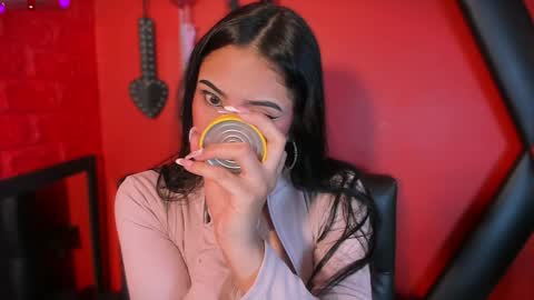 Monttserratt online show from March 30, 4:18 pm