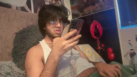 moon online show from January 16, 12:52 pm