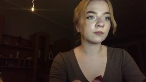 moon_hypnose online show from July 6, 9:06 pm