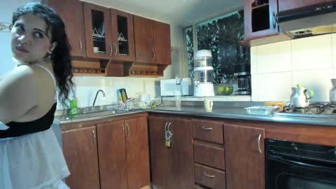 Moon  online show from February 21, 6:27 am