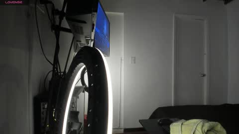 Luna  online show from October 6, 6:37 pm