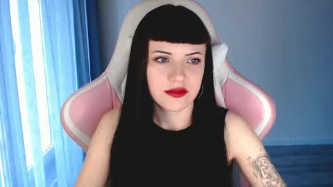  sophie  online show from April 23, 3:35 pm
