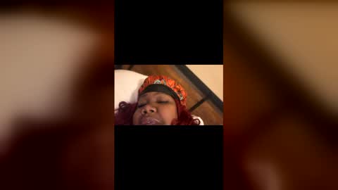 moonpie421 online show from May 21, 3:35 am