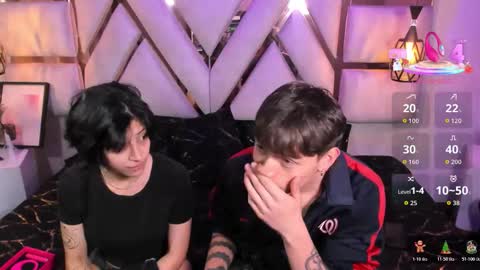 Moon Y Demian online show from December 18, 12:11 pm