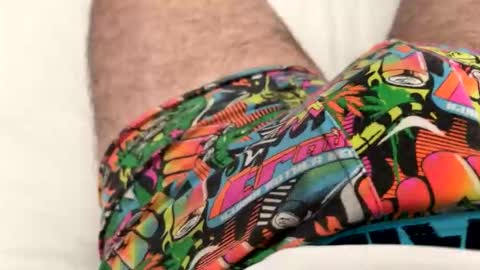 Me online show from February 18, 12:05 pm