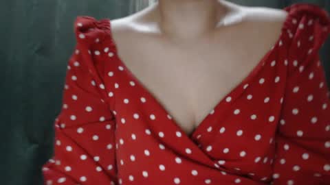 monika online show from April 6, 9:10 am