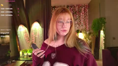 morvelyn online show from March 12, 9:07 pm