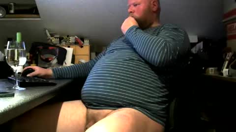 Snapshot of mossler chatting on October 31, 6:30 pm Martin online show from October 31, 6:30 pm