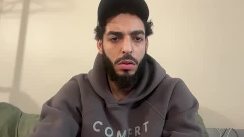 mountaiden online show from April 25, 2:03 pm