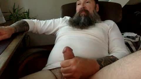 mountainman69696 online show from May 12, 11:25 pm