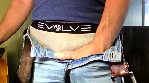 Manny online show from December 16, 12:44 pm