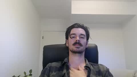 moustachematt online show from June 6, 3:23 am