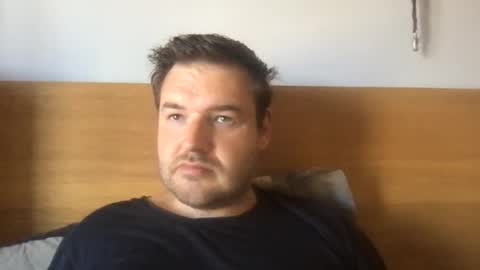 mr834565 online show from May 31, 10:14 am