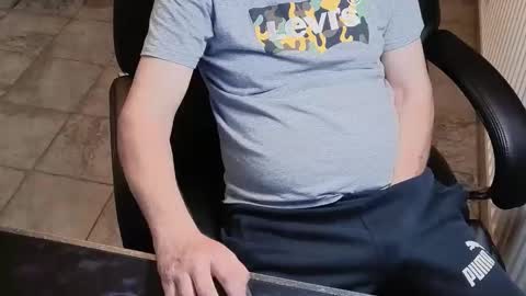 mr_cumbria online show from April 24, 8:33 pm