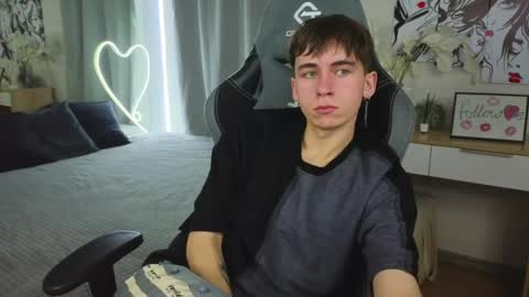 Kris online show from February 27, 11:39 am