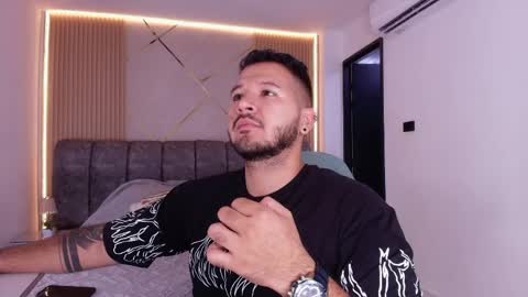 MIKEE online show from April 7, 3:08 am