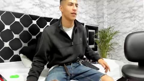Mr Porn  online show from June 10, 1:43 pm