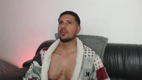 AARON online show from April 17, 3:53 am