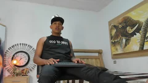 mr_stiven_ online show from April 21, 3:02 am