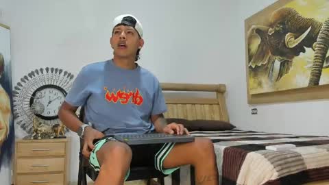 mr_stiven_ online show from April 19, 4:13 am