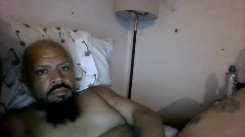 mrbiggs1077777 online show from November 17, 7:16 pm