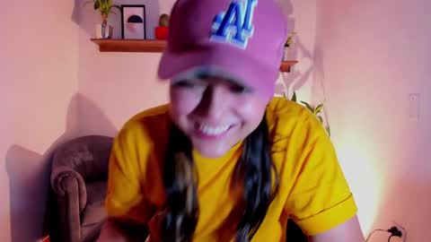 Laura online show from February 18, 3:31 am