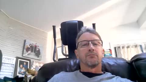 mrcumstain online show from December 2, 3:54 pm