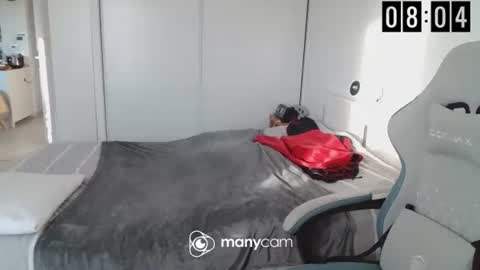 mrdr000 online show from April 7, 6:04 am