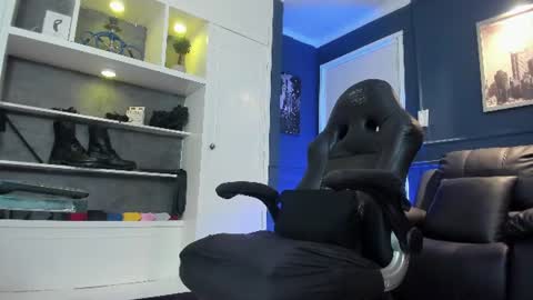MrFrank. online show from July 28, 3:21 pm